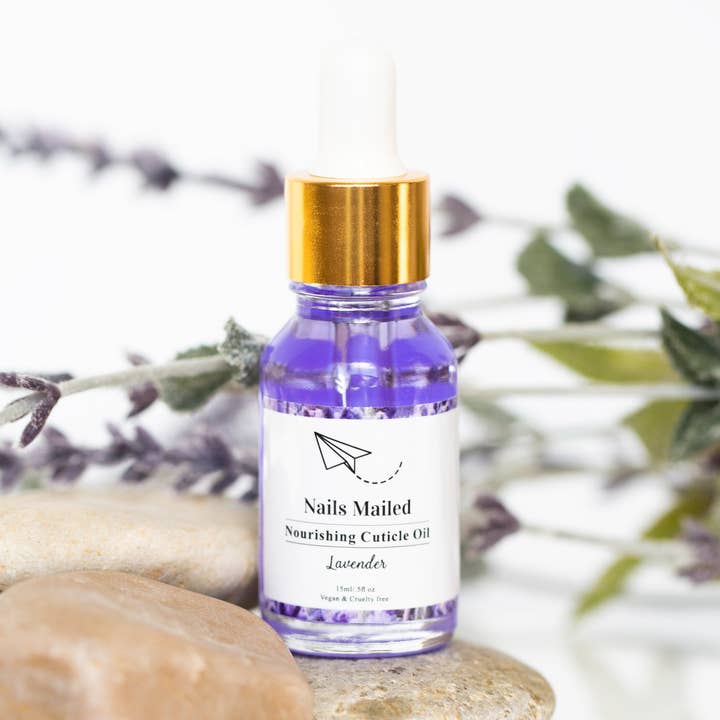 Huile pour cuticules de lavande pour la vente par Nails Mailed