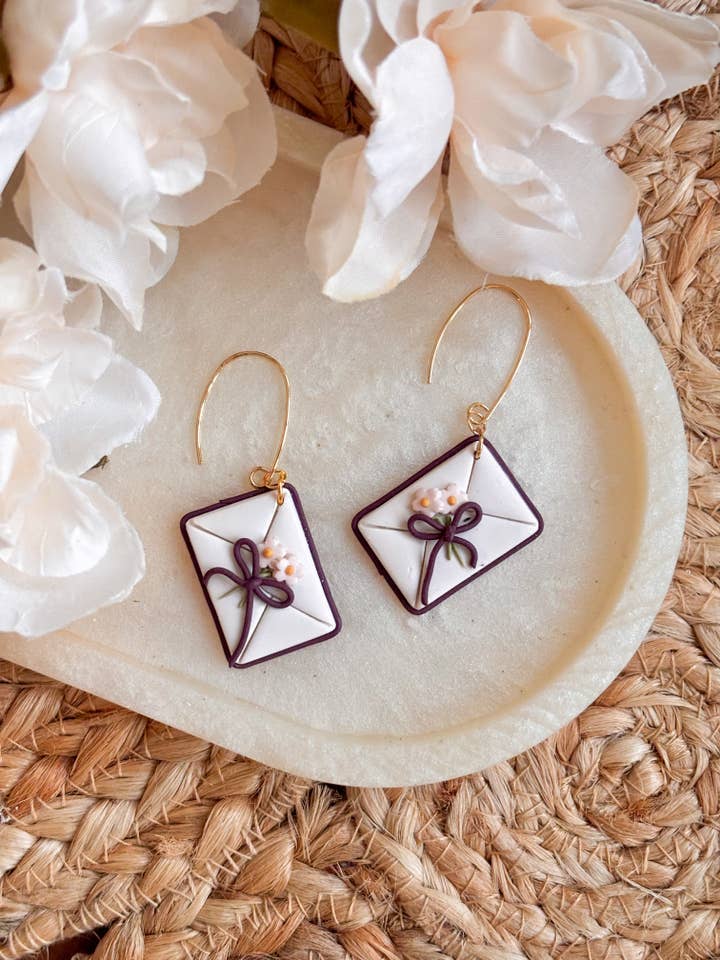 Lettres d'amour pendantes pour la vente par Sarah Jane Designs