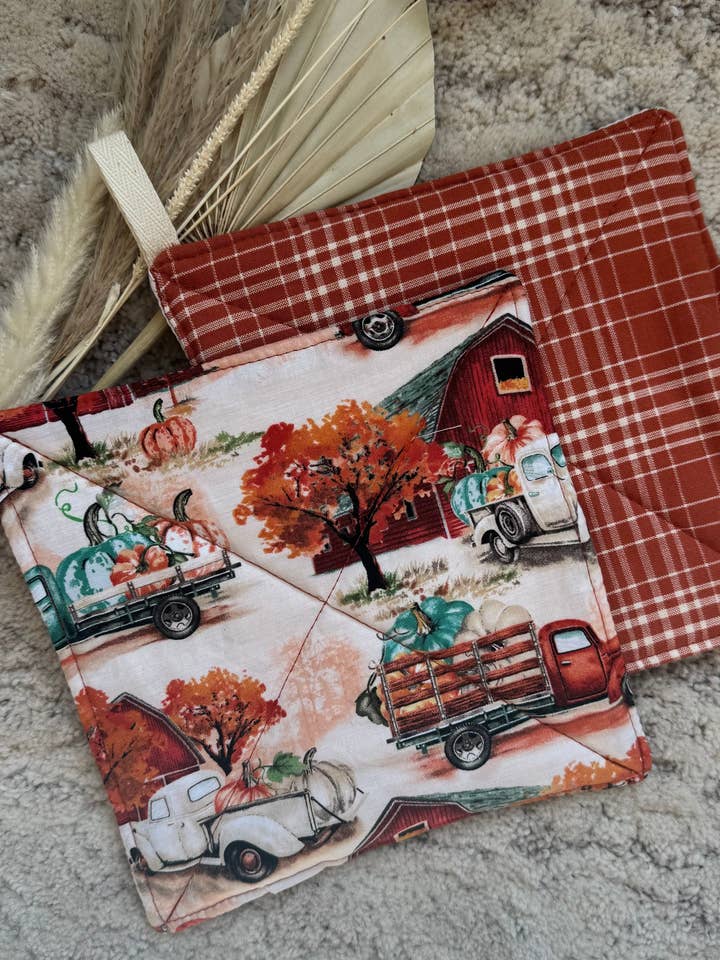 Ensemble de maniques Harvest Barn pour la vente par 382 Farmhouse Co LLC