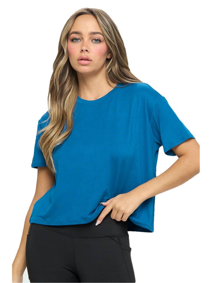 Knit Riot – Engroshandel T-shirt – til kvinder – Kortærmet Boxy Cropped Tee17