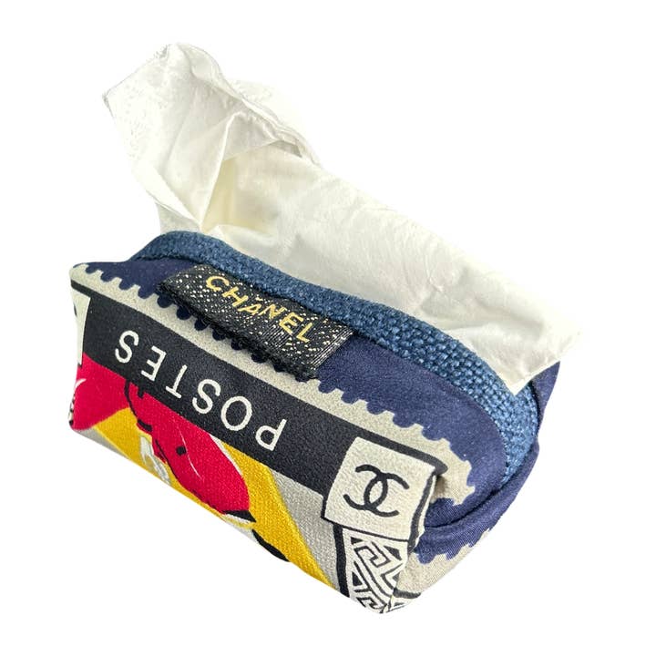 Chanel Stamps Vintage Zijde Sjaal Reisetui Zakdoekhouder voor wholesale door Vintage Luxe Up