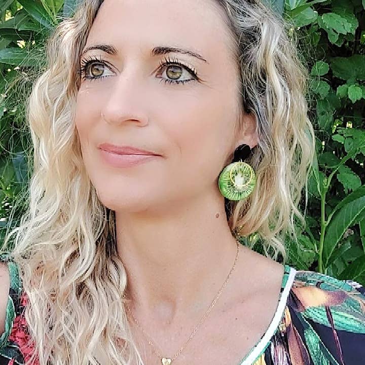 SUNKRIS - Wholesale Dangle Earrings - Realistic resin tropical kiwi earrings
1