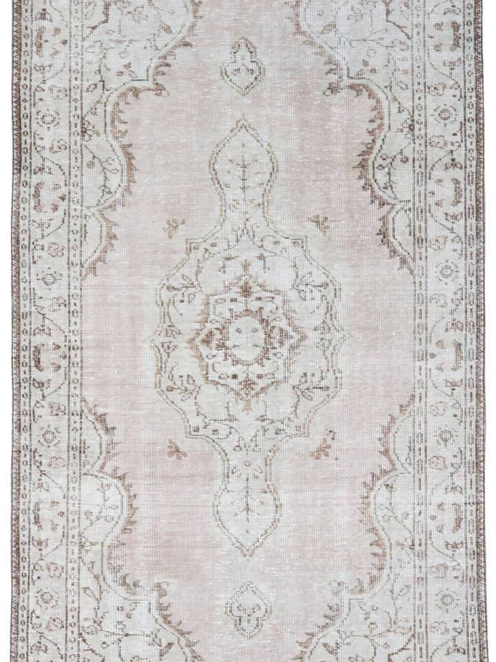 Avril - 4'9" x 8'10" for wholesale by Biev