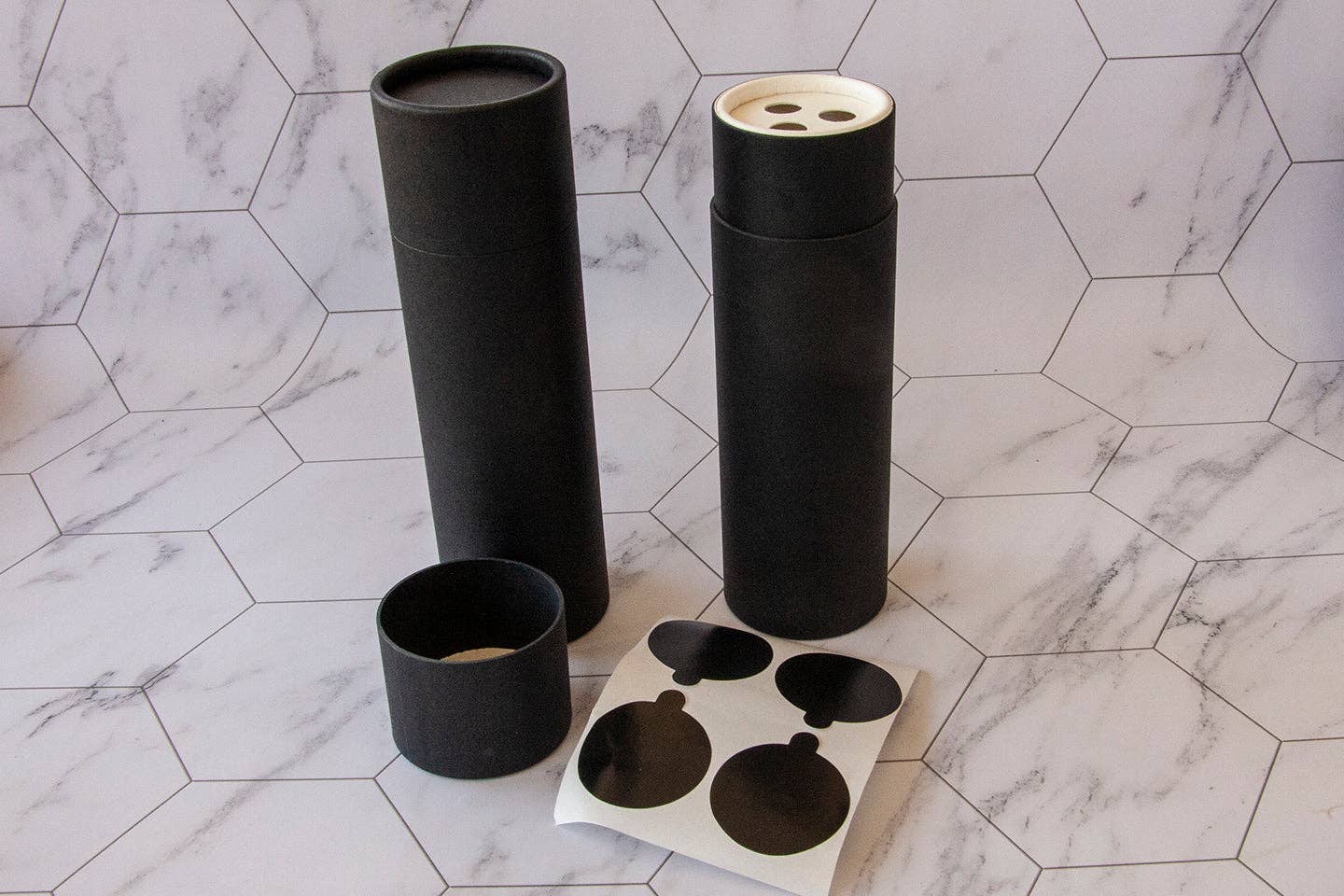 GreenWay Containers – wholesale Food storage container – 4 ounce / 115 g Paper Shaker Tube Large Holes9