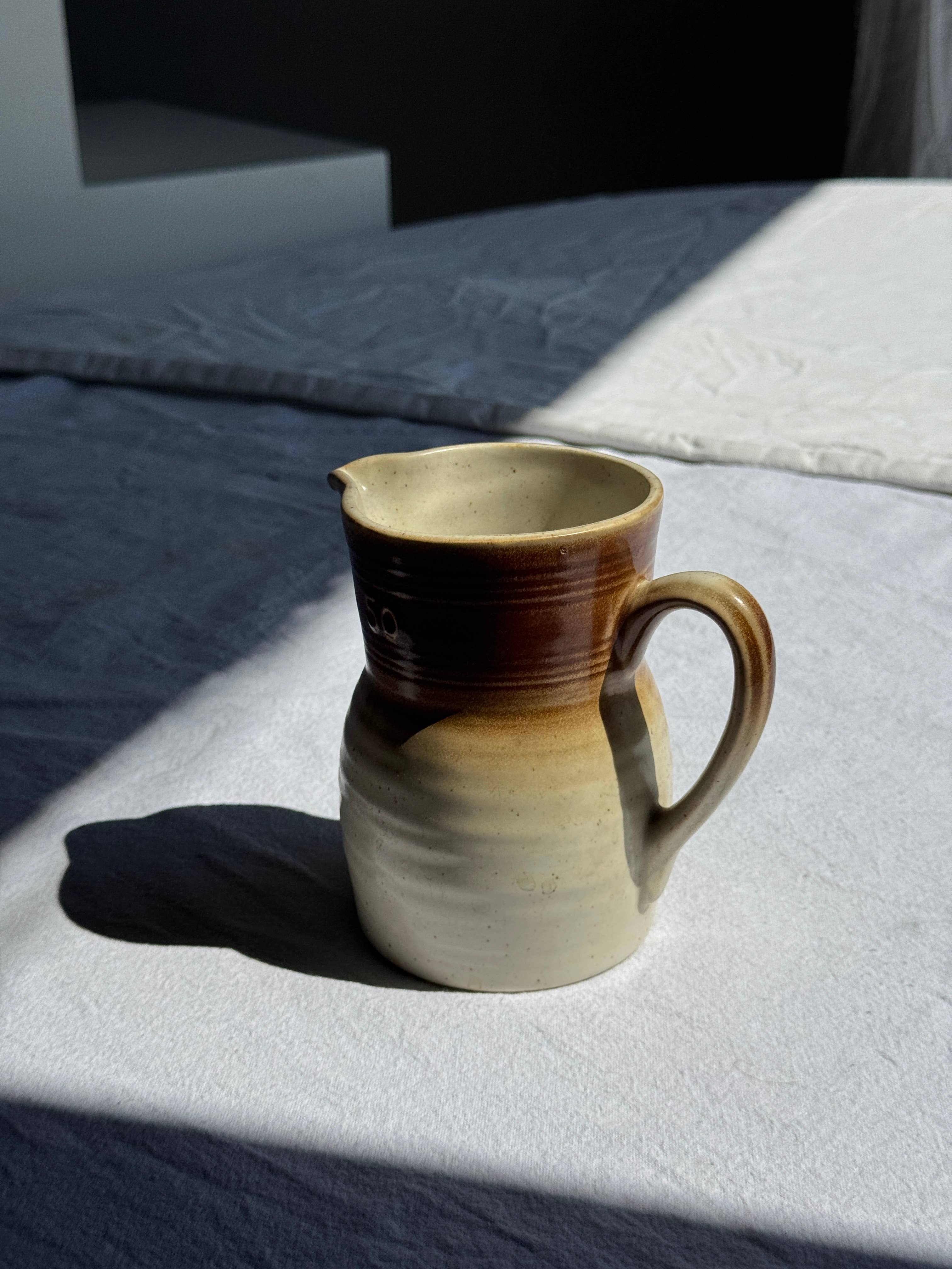 Beige Petite carafe en grès vintage marque Vieux Grès 50 cl en vente sur Faire2