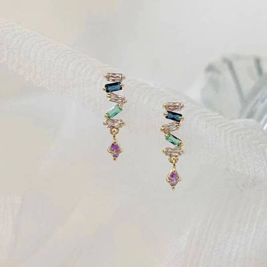 Boucles d'oreilles en argent sterling avec diamants colorés pour la vente par happyzzzsu