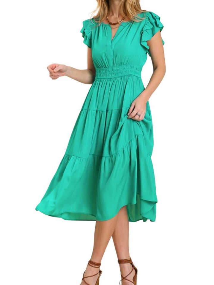 Robe midi à manches volantées avec ceinture smockée pour la vente par Vanilla Monkey