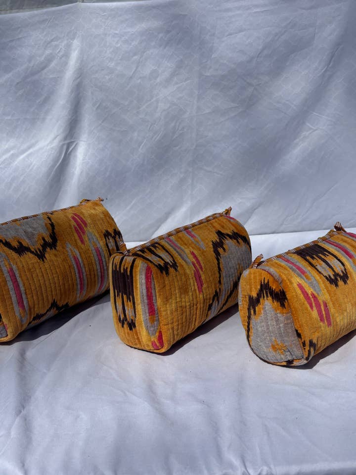 Ensemble de voyage 3 pièces en velours orange pour la vente par Tibet Handicrafts LLC