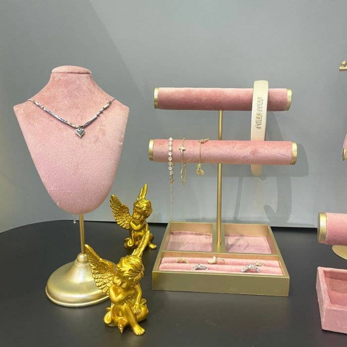 PEACH ACCESSORIES - Vendita all'ingrosso Espositori e vetrine per gioielli - ST017 Supporto per collana in velluto rosa antico1