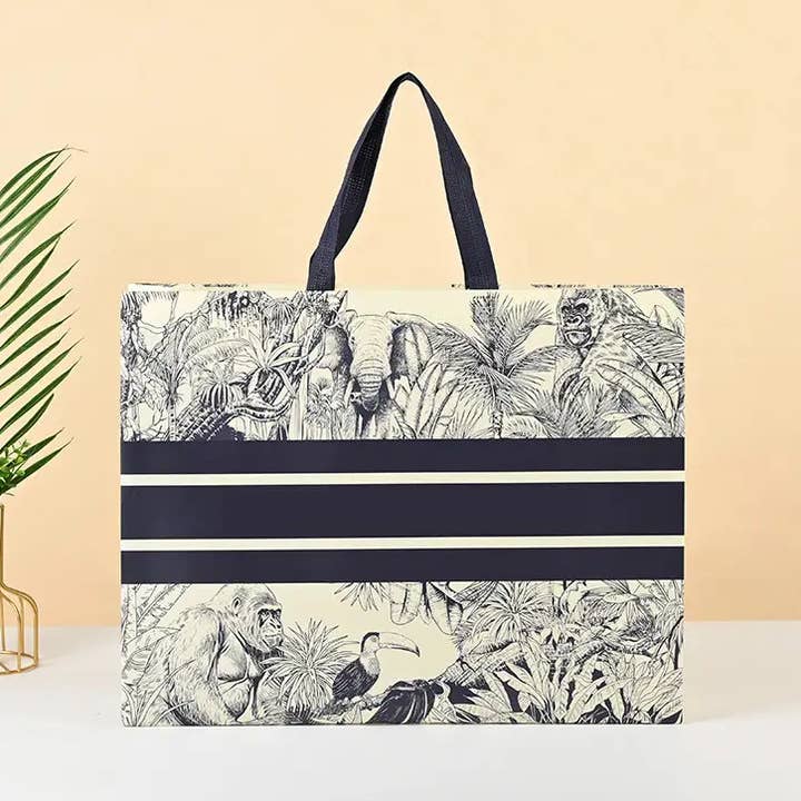 ByHome - Wholesale Gift bag - 50pc, 3 Size Black Stripe Jungle Line Art Non-woven Gift Bag0