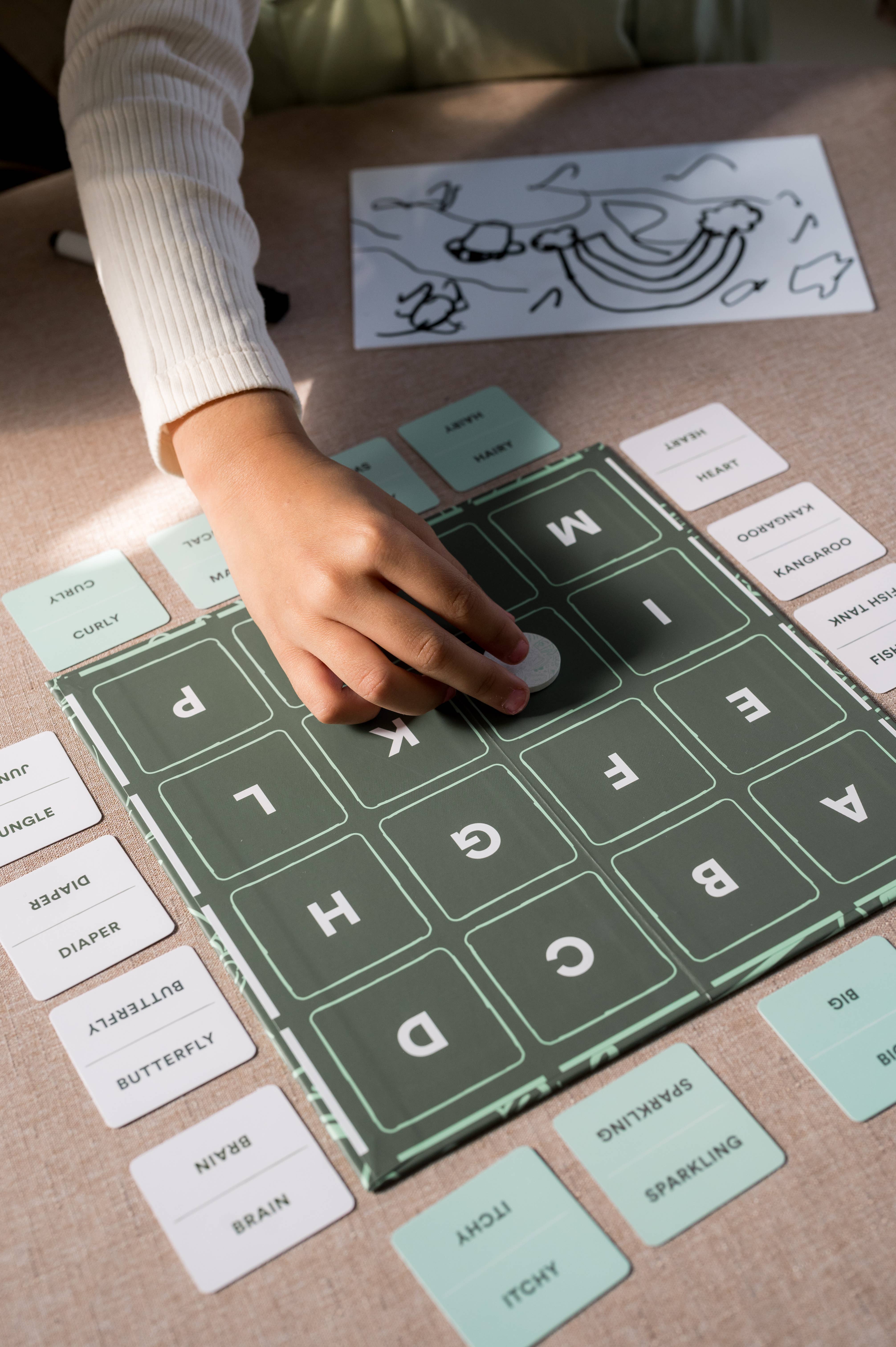 Dyce Games - Vente Jeux de société - DOODLE HEIST : Le jeu de société familial Quick Drawing4