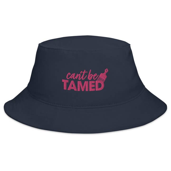 Cappello da pescatore Can't Be Tamed per la vendita all'ingrosso da parte di AfroGirl By Hannah