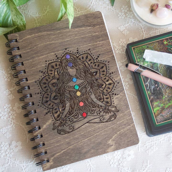 Carnet de notes - Chakra Goddess pour la vente par Topaz & Pine