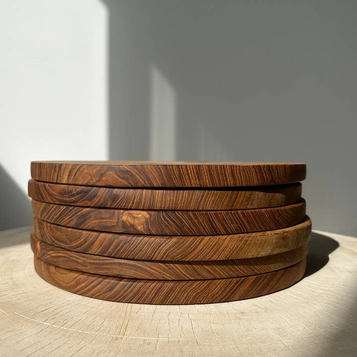 Office Objets - Wholesale Cutting Board - Monoxyle circular teak cutting board with perforations D:3046