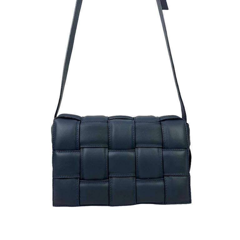 Chenson & Gorett - Vente Sac porté épaule – femme - Grand sac à bandoulière en cuir italien avec design quadrillé et rabat2