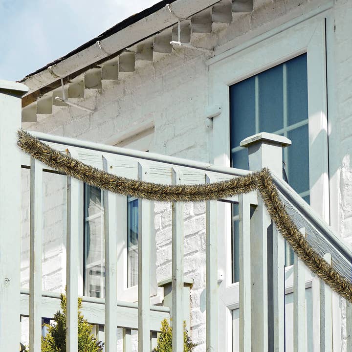 Beistle - Wholesale Bunting/Garland - Metallic Tinsel Garland, Black & Gold, 3" x 15'4