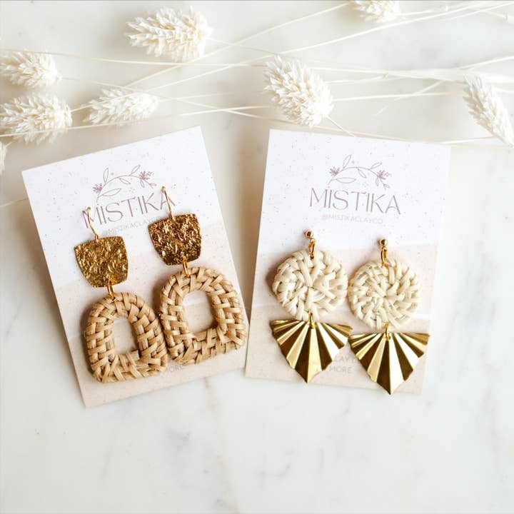 Rattan Earrings Circles and Rectangle on Gold I Jewelry for wholesale by Mistika Studio