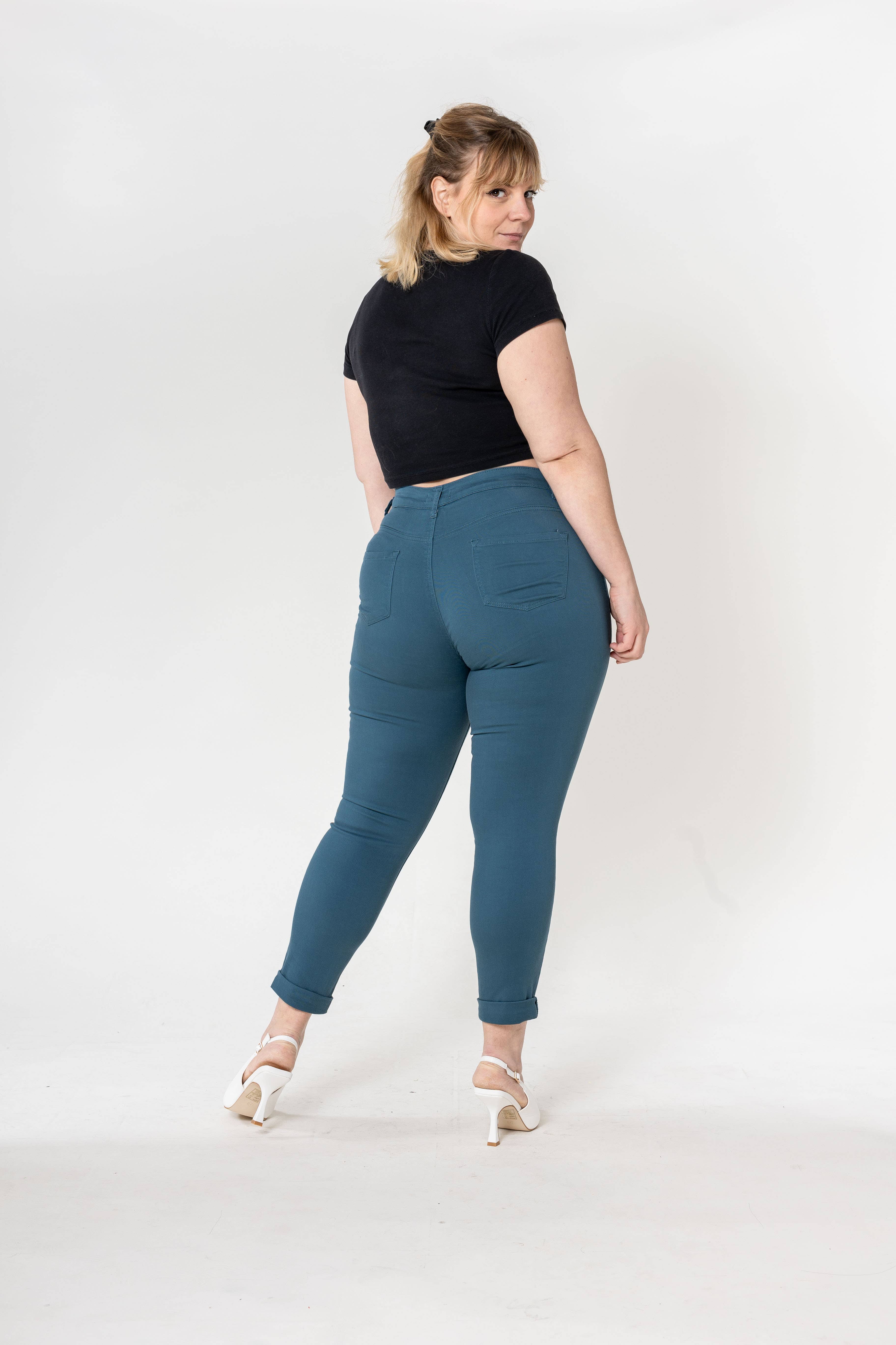 Nina Carter – Calças - Mulher por atacado – Tamanho Plus Curve Plus Tamanho Voltar ao Pescoço P19967