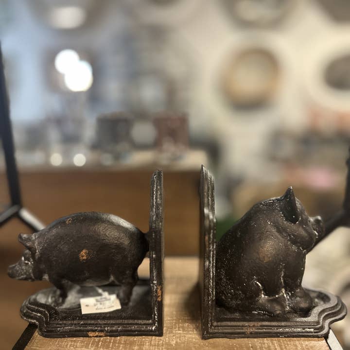 Vagabond Vintage - Wholesale Bookend - Cast Iron Pig Bookend in Black Rustic Finish-Set 2
