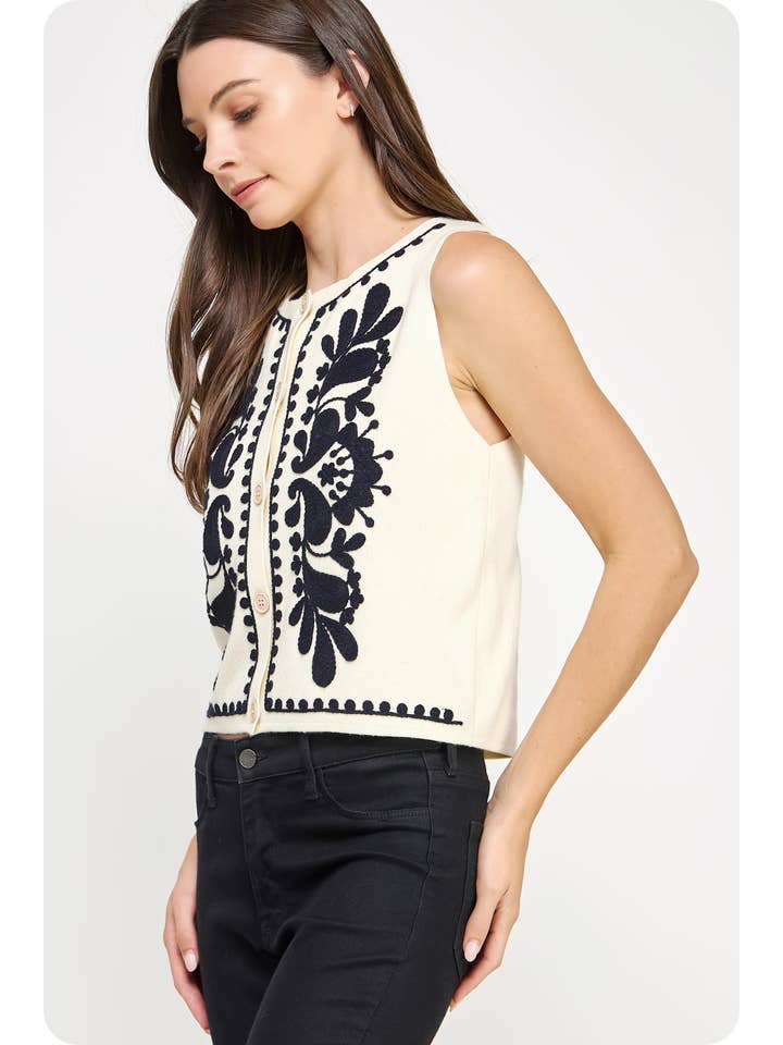 Strut & Bolt - Wholesale Outerwear Vest - Women's - Embroidered Sleeveless Knitted Vest Top