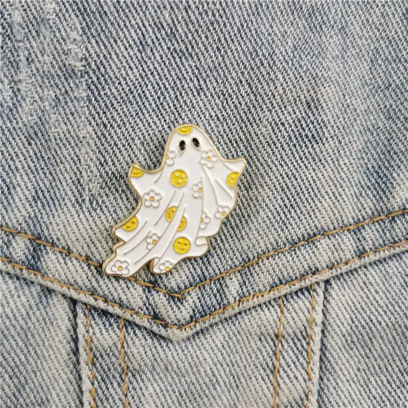 Magnifique Hearts - Wholesale Lapel Pin/Button - BOO Cartoon Ghost Metal Pin - Unique Accessory for Clothing4