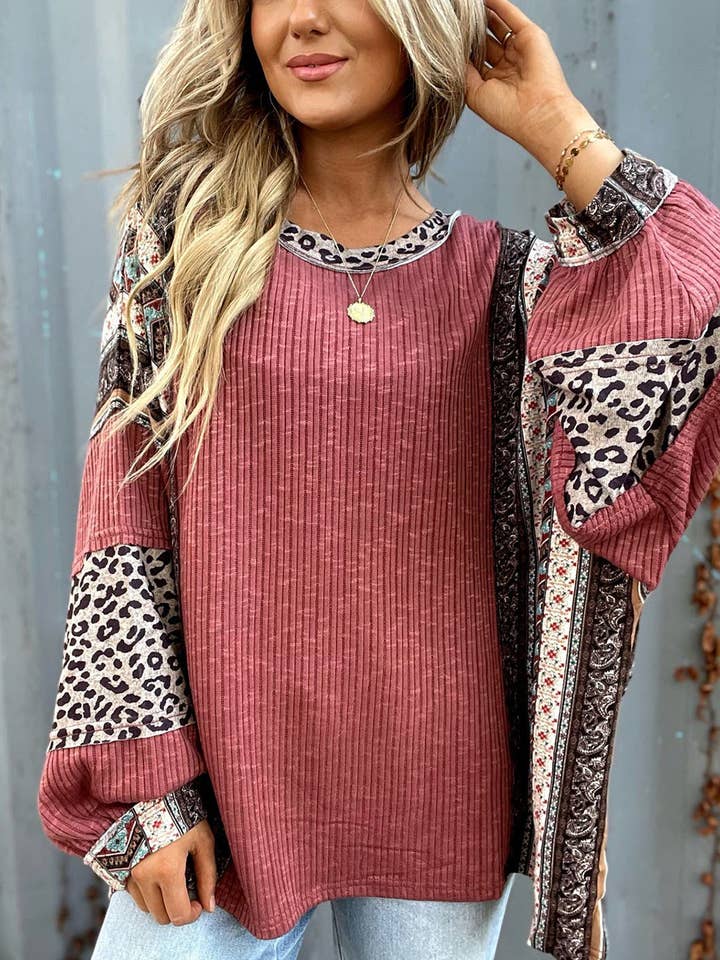 Lily Clothing - Wholesale Blouse - Women's - CONTRASTING COLOR STRIPED CREW-NECK BAGGY HOODIE2