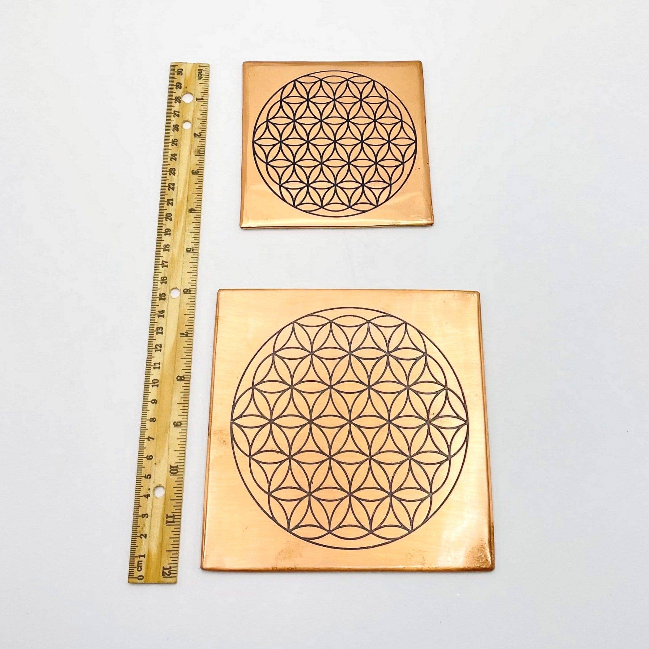 Rock Paradise – wholesale Decorative plate/dish/bowl – Crystal Copper Square Dish with Engraved Flower of Life Grid3