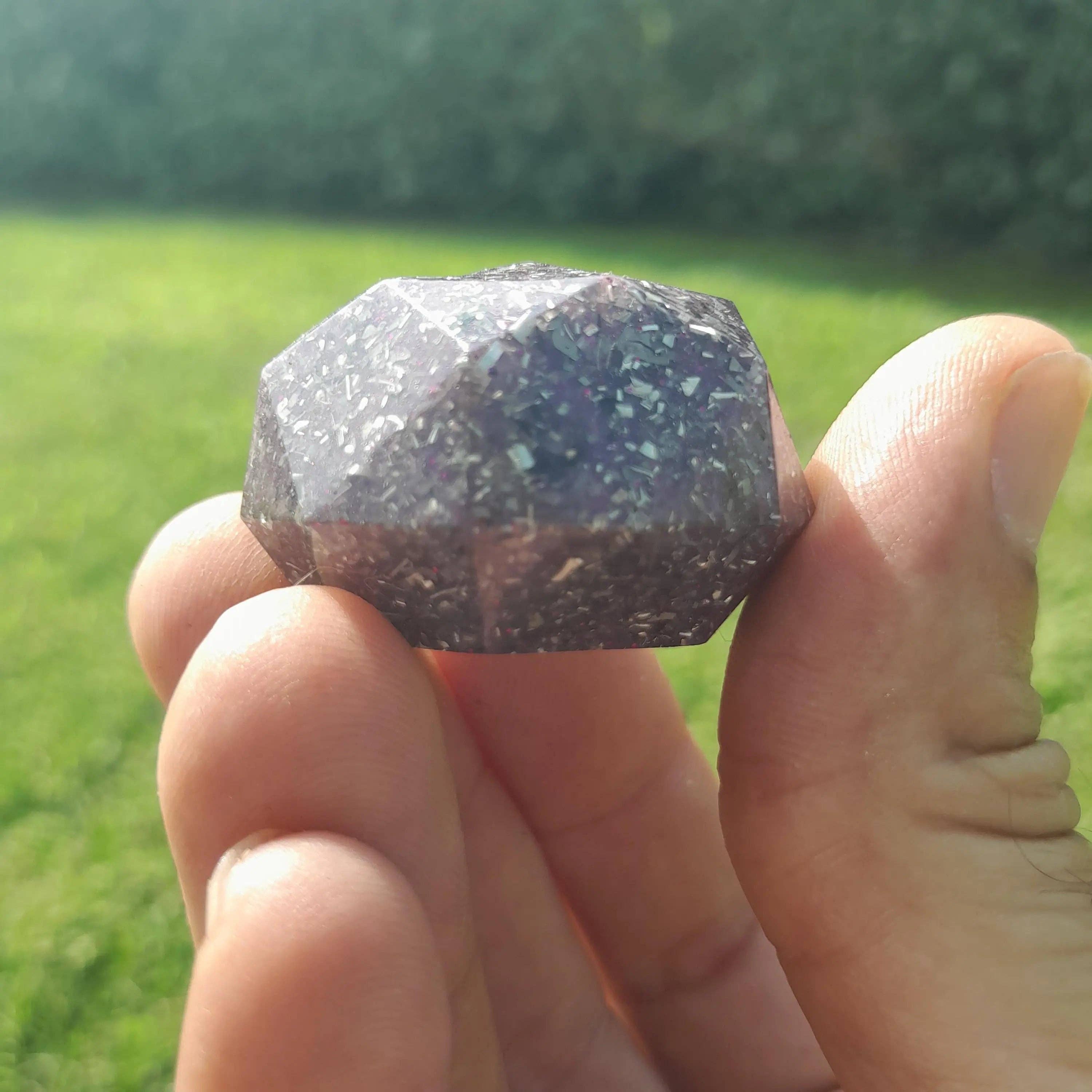 Mundo Orgon - Wholesale Spiritual Stone/Crystal - Mini Orgonite Dome - Pocket Size8