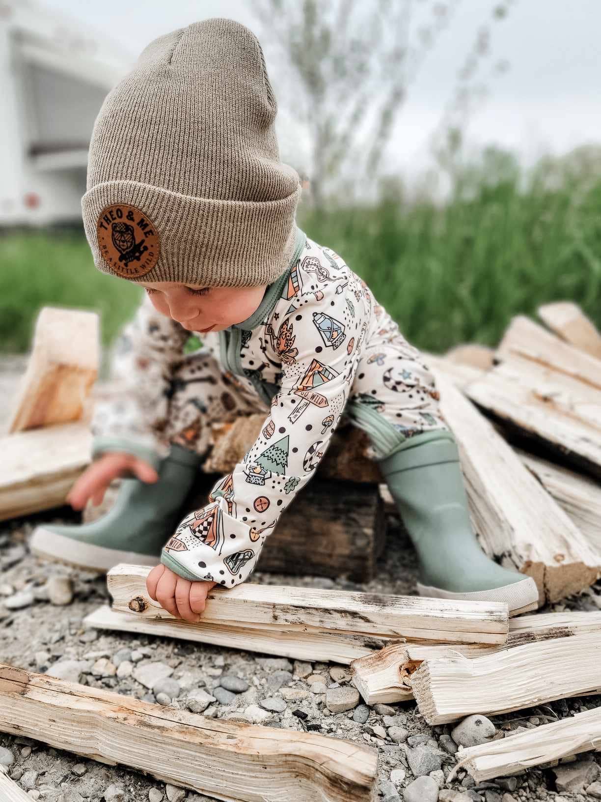 Rufflеѕ & Bоwtіеѕ - Affordable Boys & Girls Clothing – Fato de dormir – Bebé por atacado – Pijama de Bebé com Fecho Duplo Verde Acampamento ao Ar Livre9