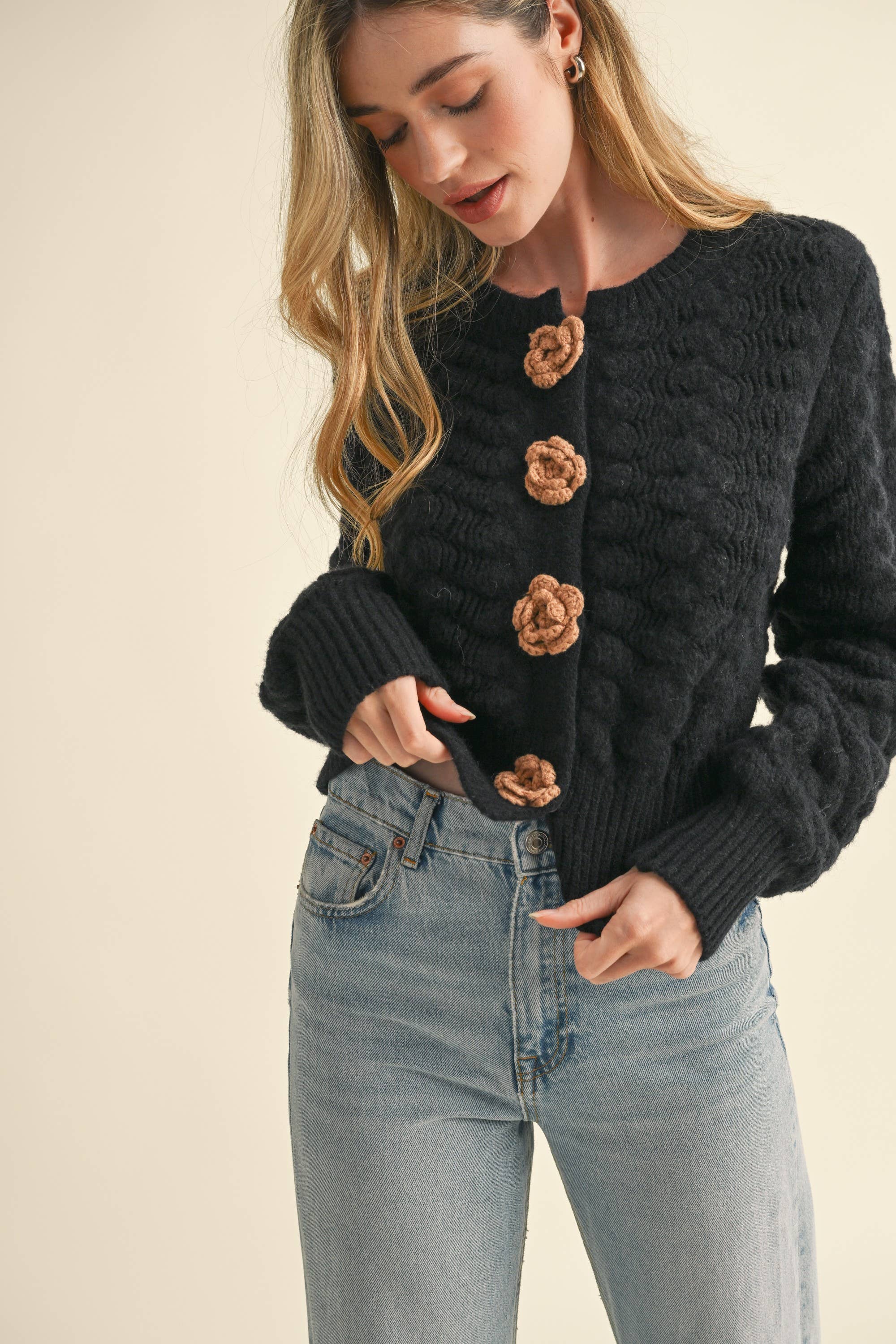&MERCI - Wholesale Cardigan - Women's - TEXTURED SWEATER CARDIGAN WITH KNIT ROSETTE DETAIL MSW1073515