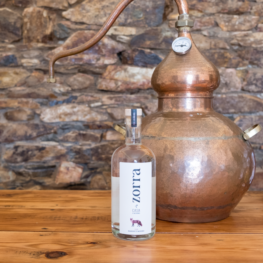 Zorra - Casa de Medronho - Venta al por mayor Licores/vinos/cervezas sin alcohol - Aguardiente de Madroño 5001