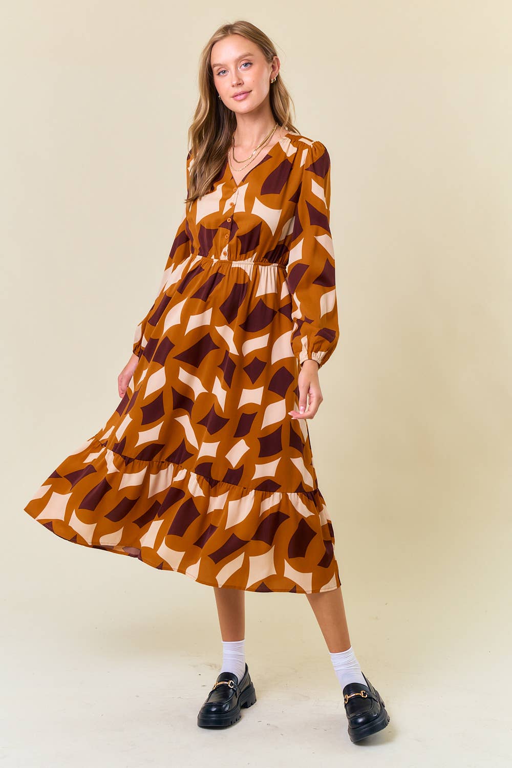 Doe and Rae - Wholesale Dress - Women's - Abstrct Print V-Neck Half Button Front Midi Dress - 27816D1