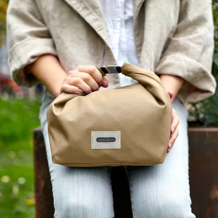 Black+Blum - Wholesale Lunch Bag/Box - Lunch Bag - Recycled Insulated Lunch Bag 6.7L5