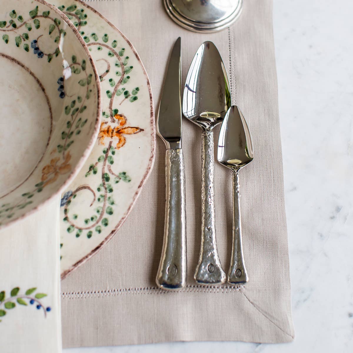 Arte Italica & Crown Linen Designs – Tigela por atacado – Tigela Medici para Massa/Sopa4