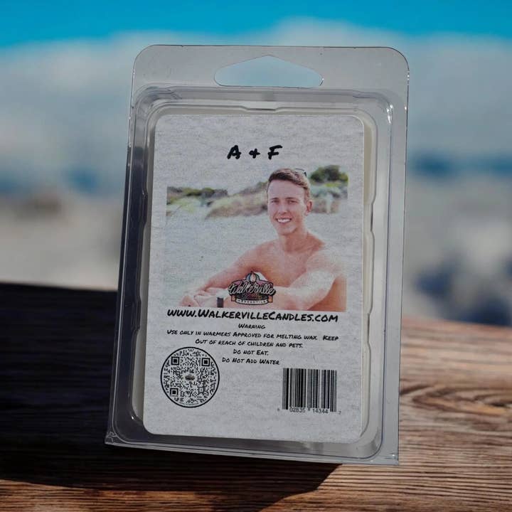 Cire parfumée artisanale et écologique A & F pour la vente par Walkerville Candles