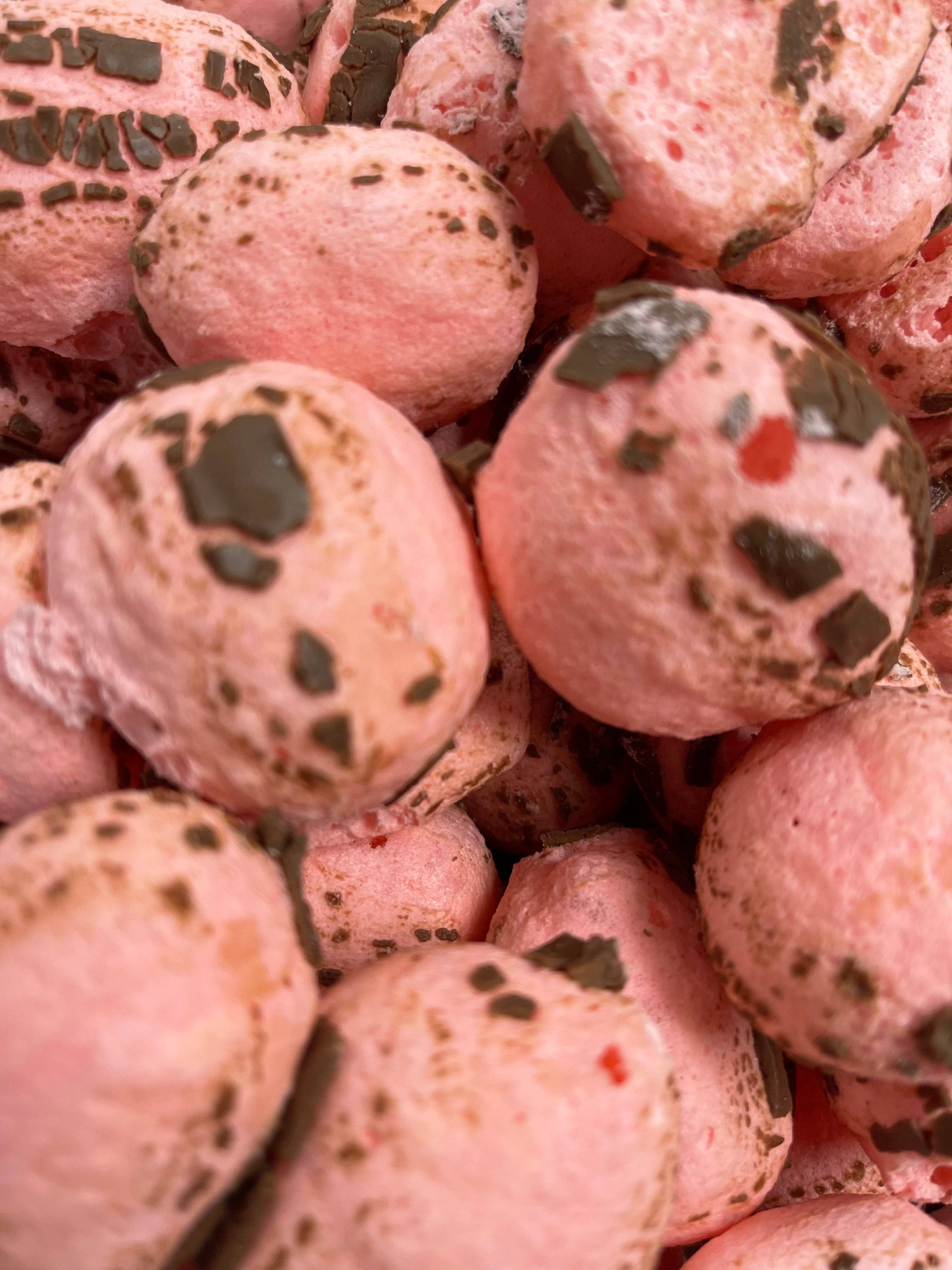 Freezy Favorites - Wholesale Hard Candy - Freeze Dried Charlie Puffs2