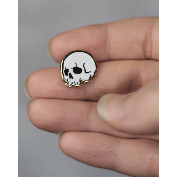 Shannon Talbott - Wholesale Lapel Pin/Button - Tiny Skull Gothic Dark Spooky Enamel Pin - Gold2