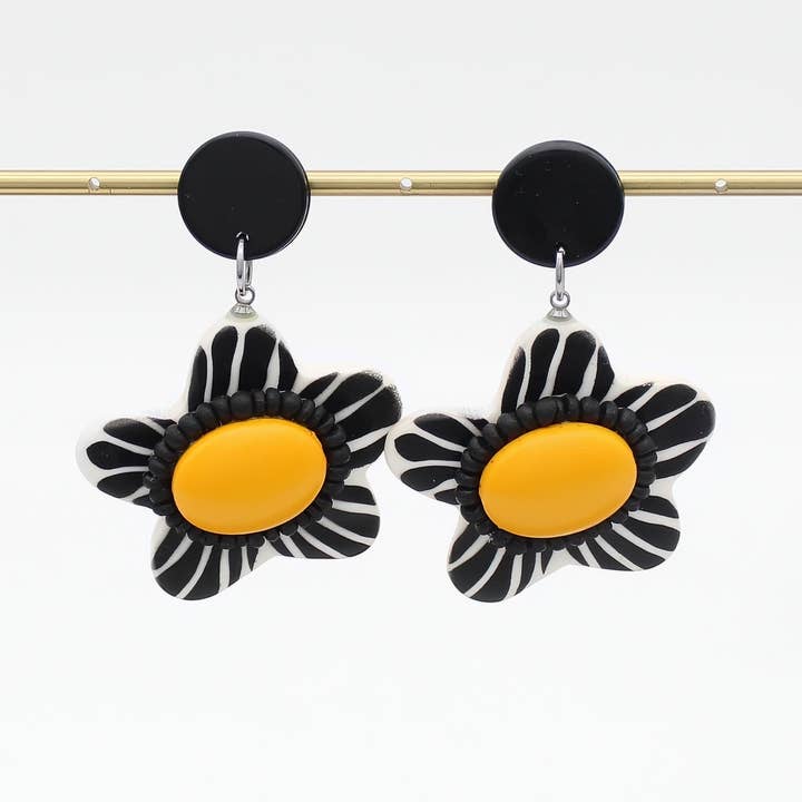 Pendientes Margarita de Flor de Abeja para venta al por mayor de Sylca Designs
