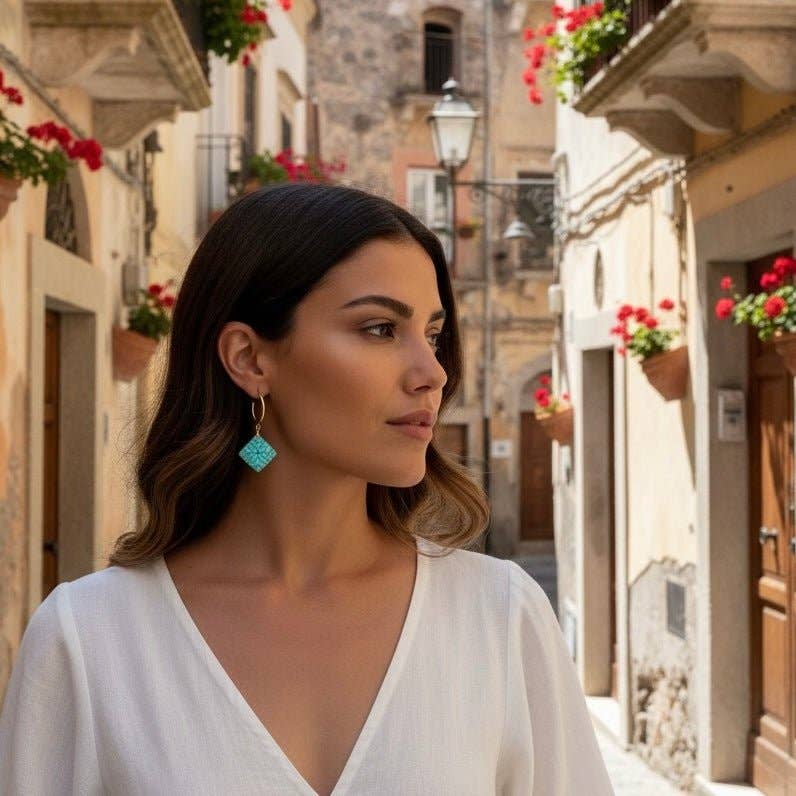 DUESTELLE ITALIA - Wholesale Huggie Earrings - Maiolica - 18k Gold Plated Hoop Earrings2