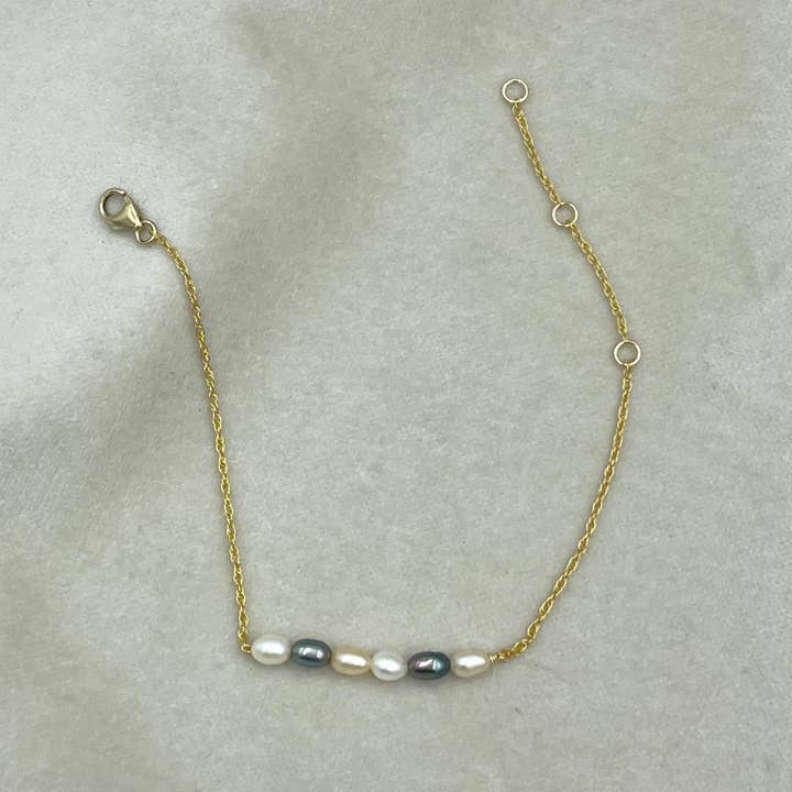 River bracelet for wholesale by Killian Beauquis