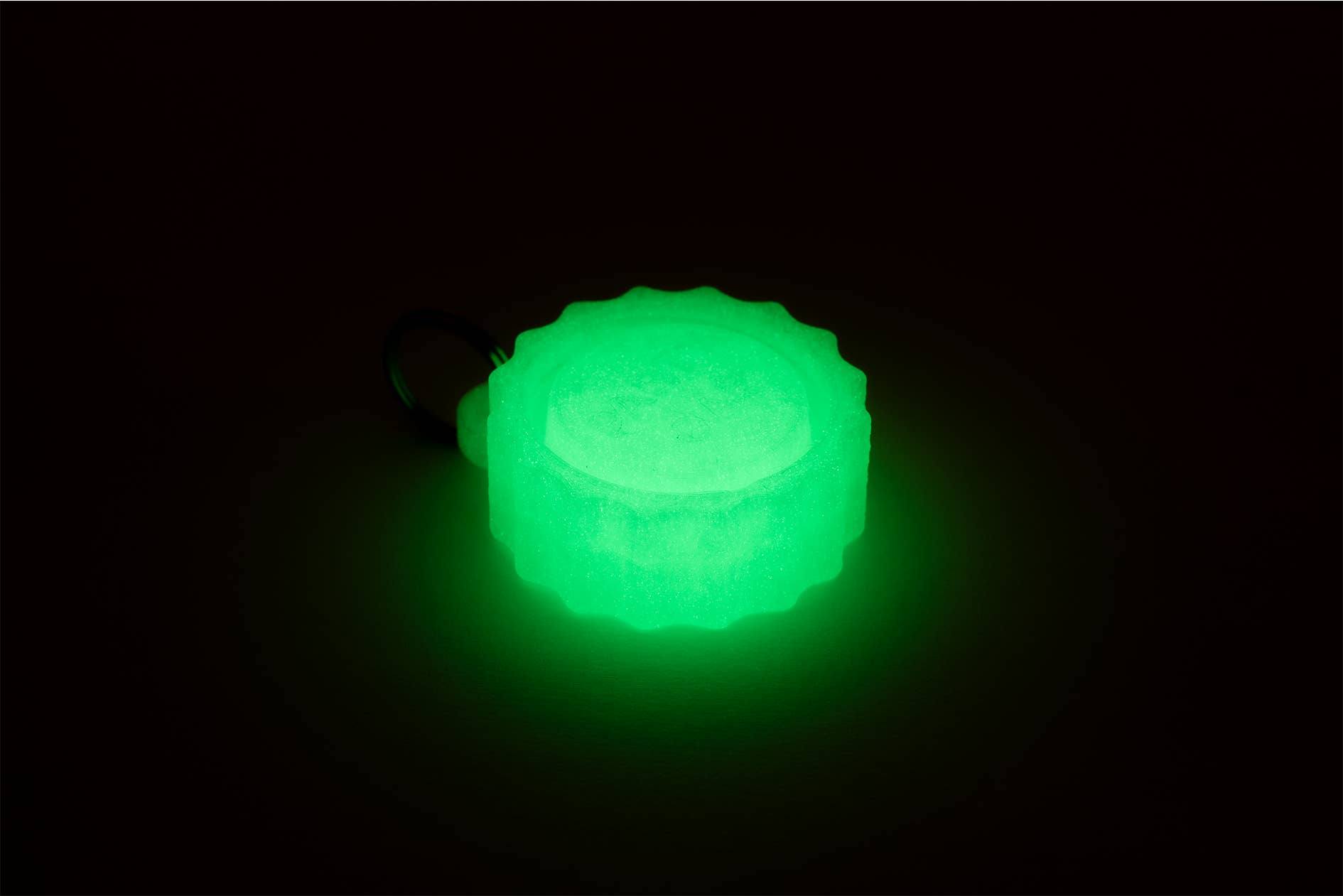 PartyCap - Wholesale Drink Lids - PartyCap universal festival cap | Glow in dark green