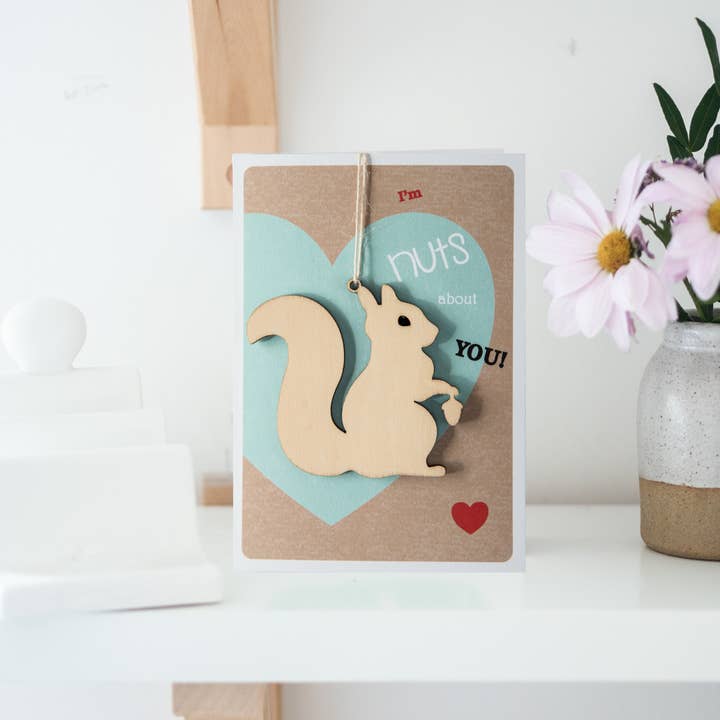 Nødder om dig for engroshandel hos Daisycat