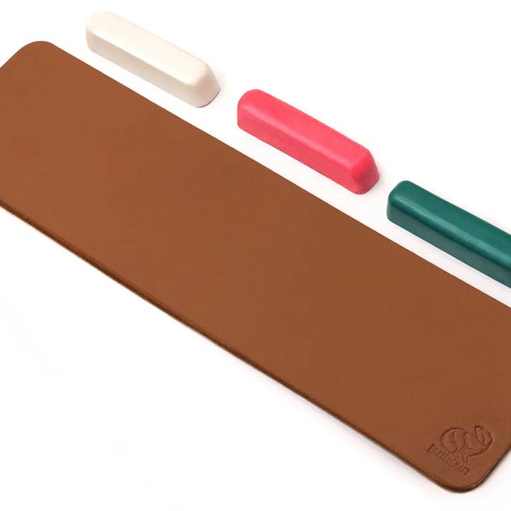 LS7P03 – Leather Strop & 3 Polishing Compounds for wholesale by BeaverCraft