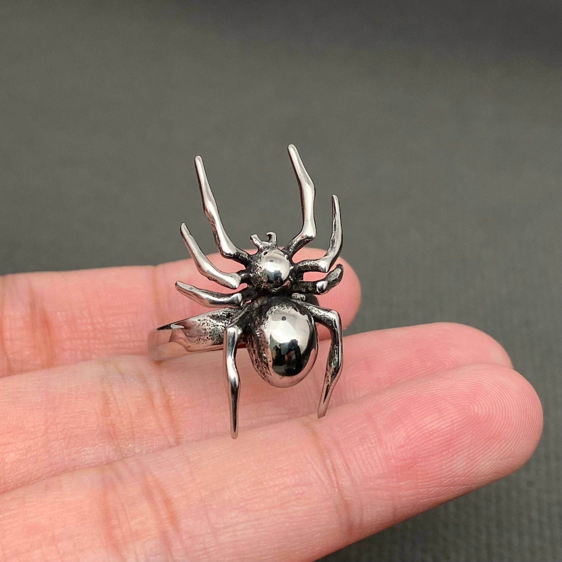 Mio Queena - Wholesale Cocktail/Statement Ring - Gothic Unisex Stainless Steel Spider Ring - MJ/MR1
