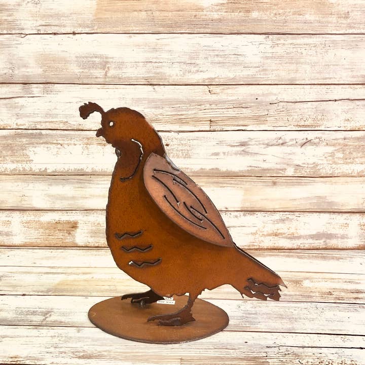 Universal Ironworks USA - Wholesale Sculpture - Quail Mom Medium Garden Sculpture