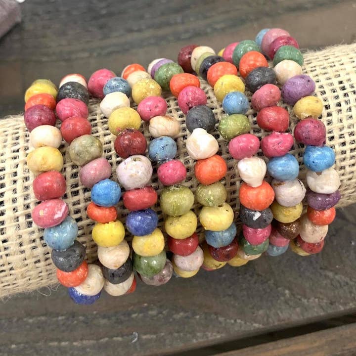 Gemischtes Bouquet Stapelarmband für den Großhandel von The Tiny Twig