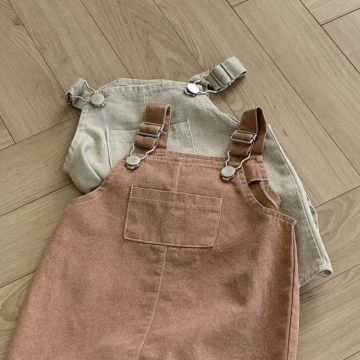 Body Pigment Dungarees per la vendita all'ingrosso da parte di Cozy Kidz