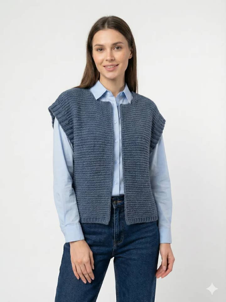 Ærmeløs strikvest @24830_StrikvestSM for engroshandel hos Mimi & Gogo