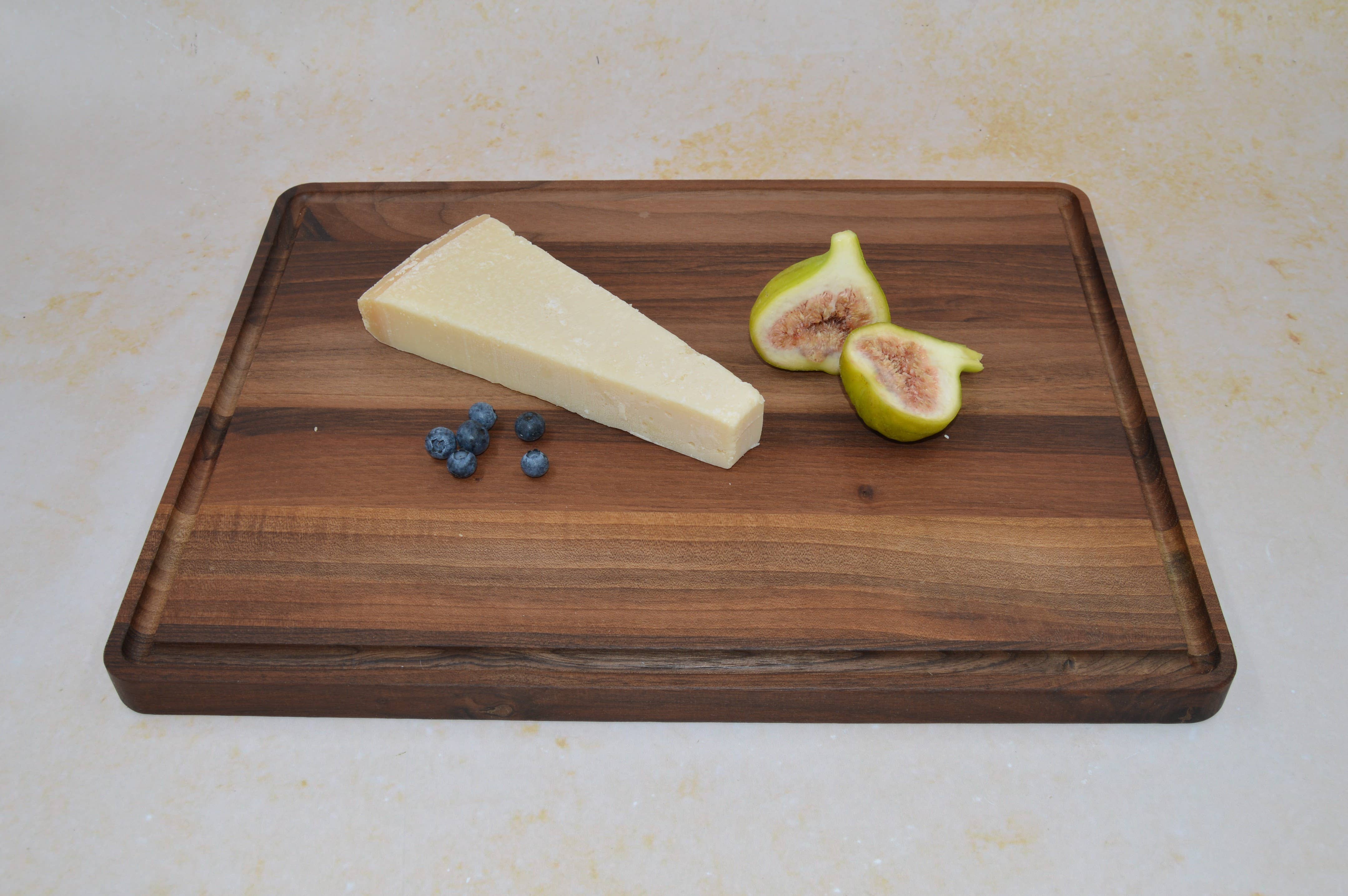 Breza PR Cedomir Vitkovac - Wholesale Cutting Board - Natural Walnut Serving & Cutting Board – 37x28 cm3