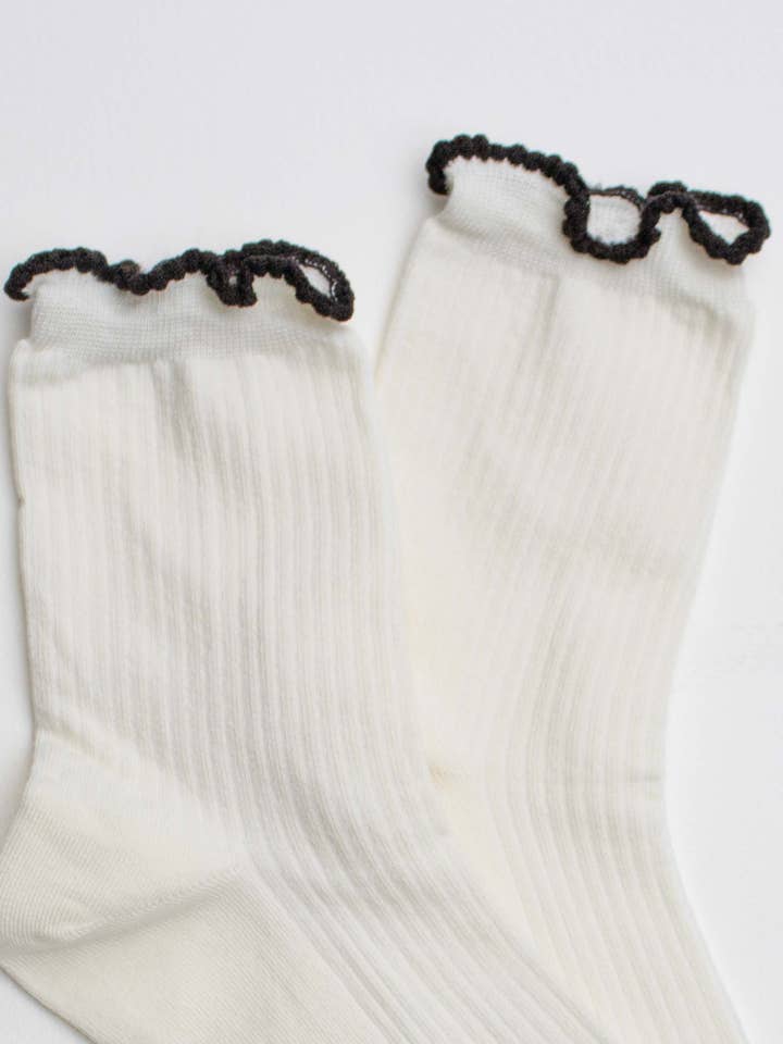 Tiepology - Wholesale Socks - Women's - Ruffle Edge Cotton Blend Socks2